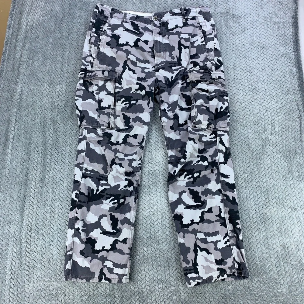 Levi's Cargo Pants Mens 36 (Fits 36x29) Gray Camo Straight Leg Cotton 12462-0019